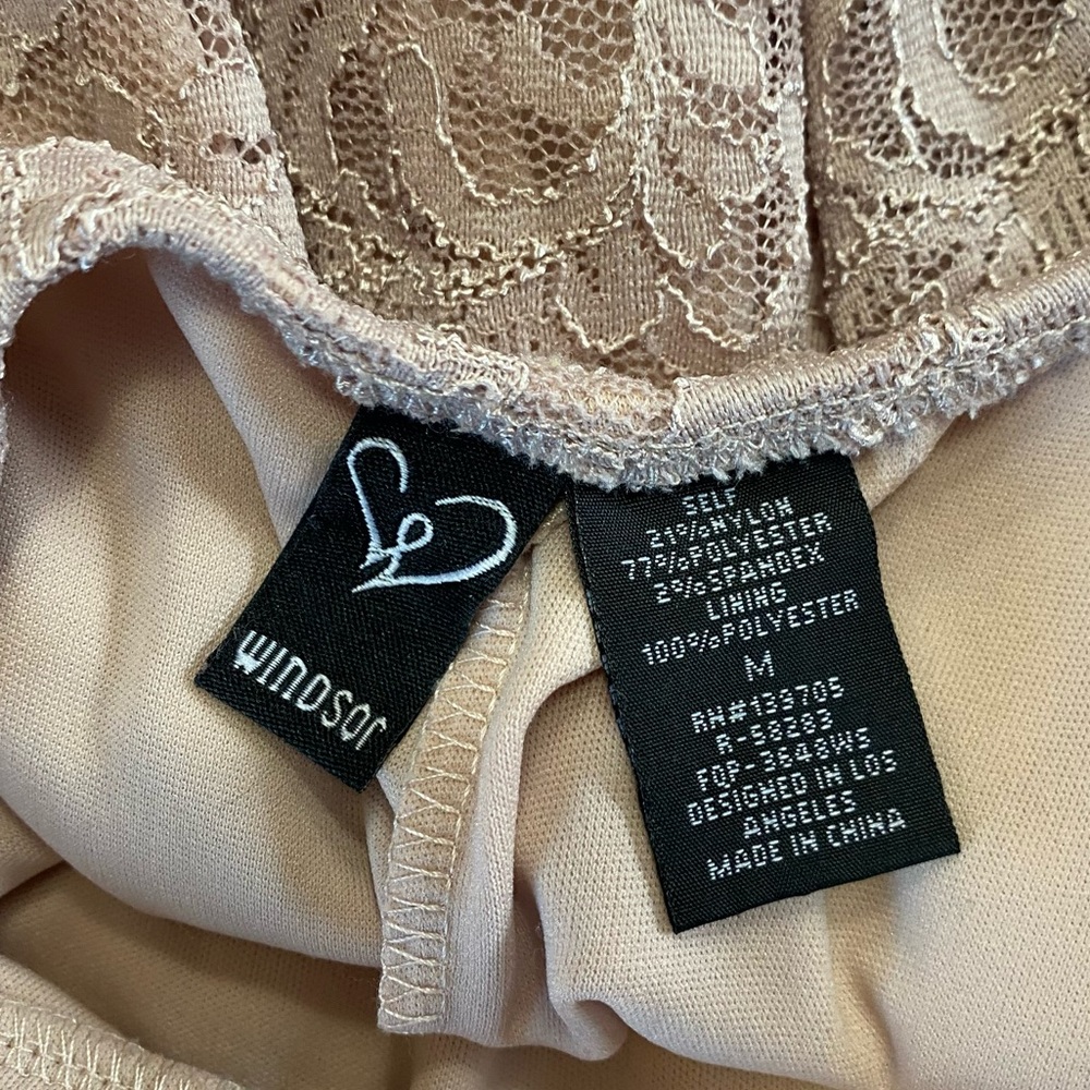 Windsor Lacey Open Back Mini Dress (M) - Picture 3 of 10
